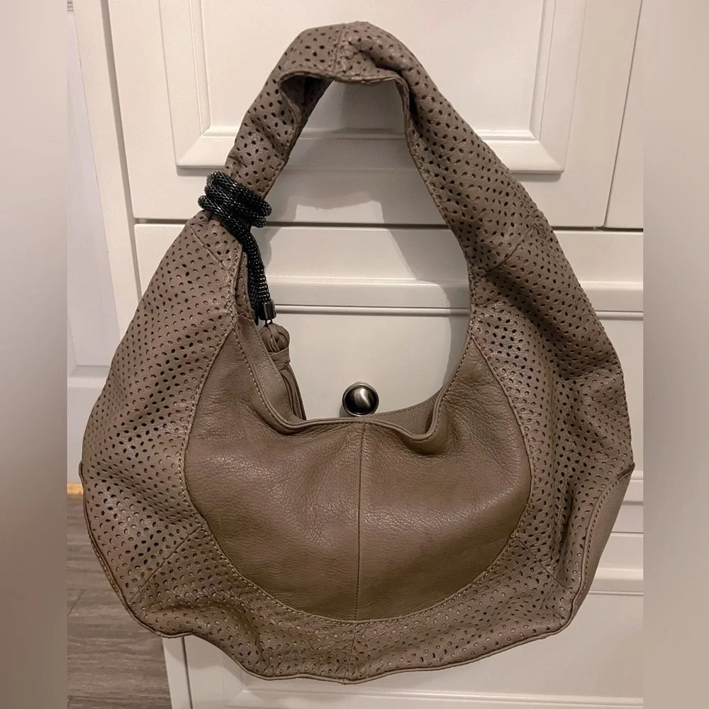 BCBG MAXAZRIA Faux Leather Grey Beige Shoulder Hobo Bag With Suede Fringe - Picture 4 of 5